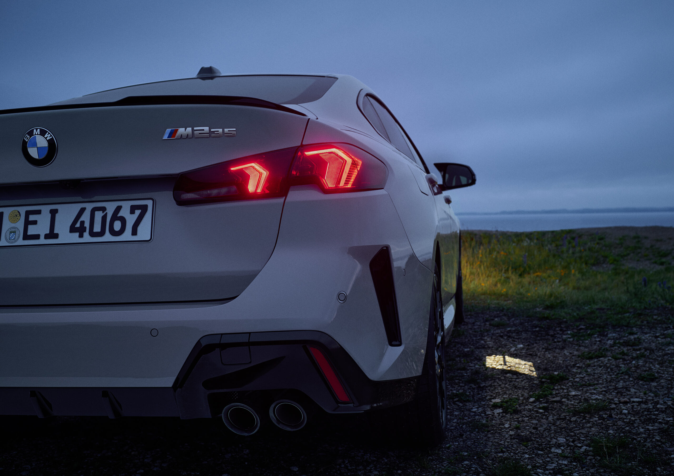 P90572284_highRes_the-new-bmw-m235-xdr