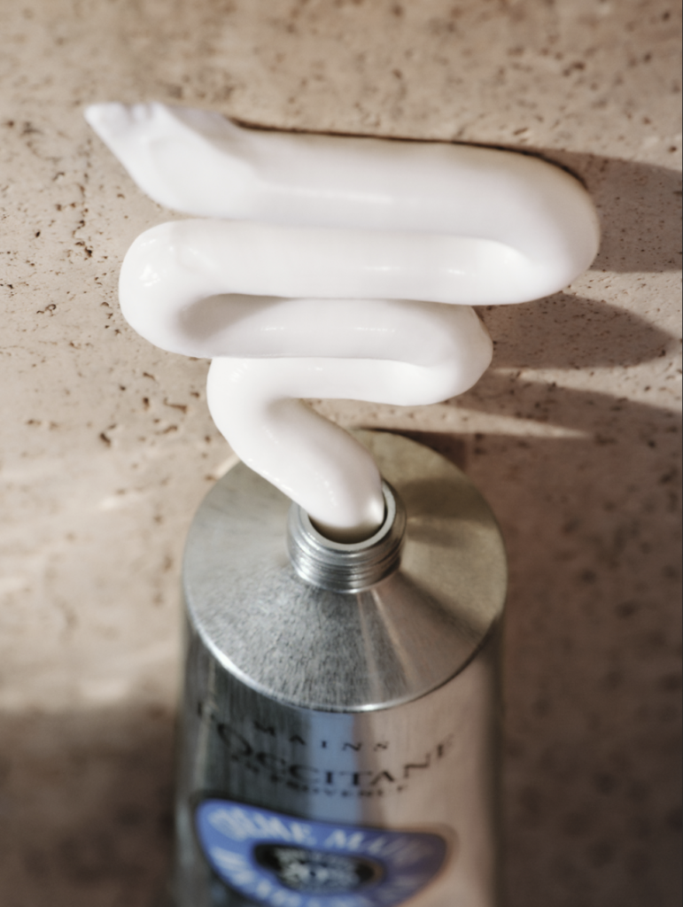 Crema con textura ultra hidratante con Karité