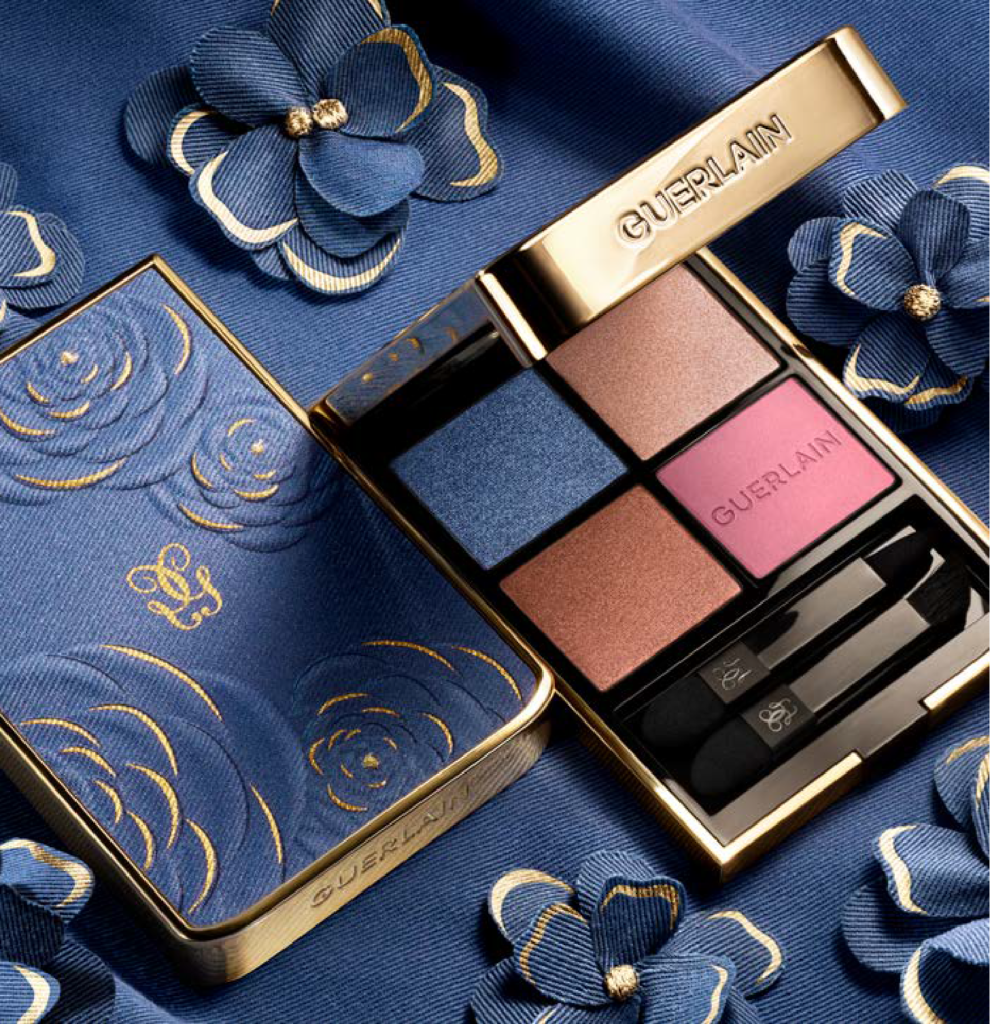 Sombras y empaque azul de Guerlain