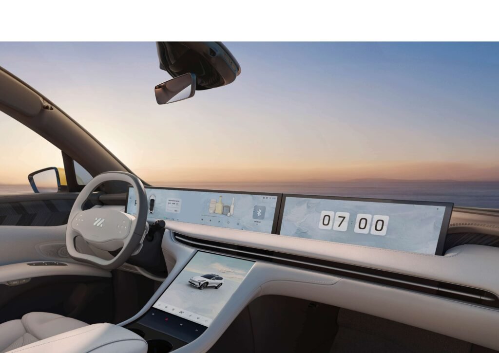 Interior tecnológico del IM LS7