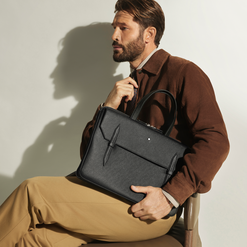 Modelo con maletín para hombre Montblanc negro