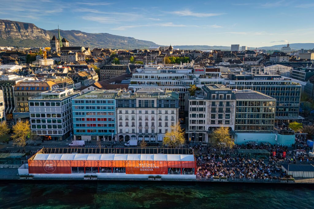 Vista panoramica de la sede de Watches and Wonders 2026 con vista al lago de ginebra 