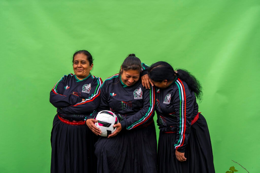 Someone Somewhere y adidas presentan el Jersey Edición Limitada de la Selección Nacional de México, una pieza inédita intervenida a mano por artesanas indígenas mexicanas.
