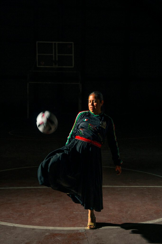 Someone Somewhere y adidas presentan el Jersey Edición Limitada de la Selección Nacional de México, una pieza inédita intervenida a mano por artesanas indígenas mexicanas.