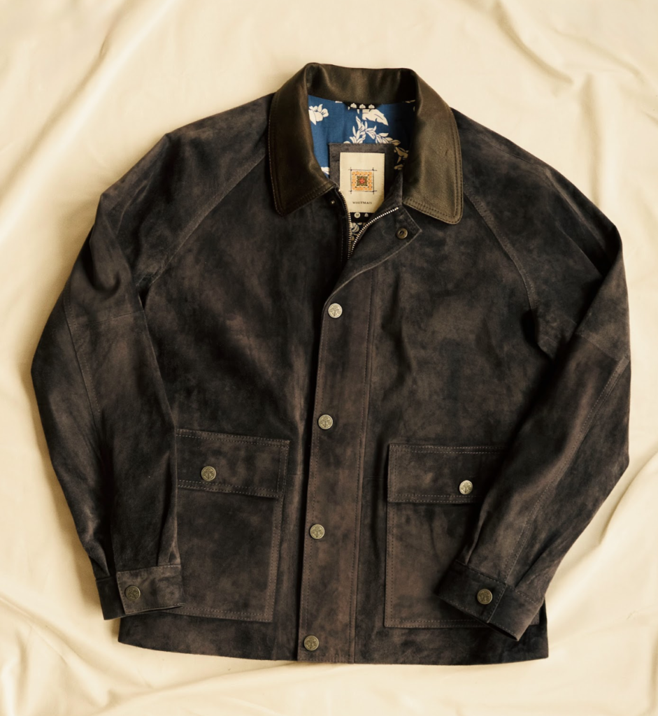 En este Día del Padre, la moda se convierte en un homenaje al tiempo, la elegancia y la responsabilidad. Whitman, la marca fundada en 2014 por los hermanos colombianos Felipe y Sebastián Falla, llega como una propuesta ideal para quienes buscan regalar más que una prenda: una filosofía de vida.