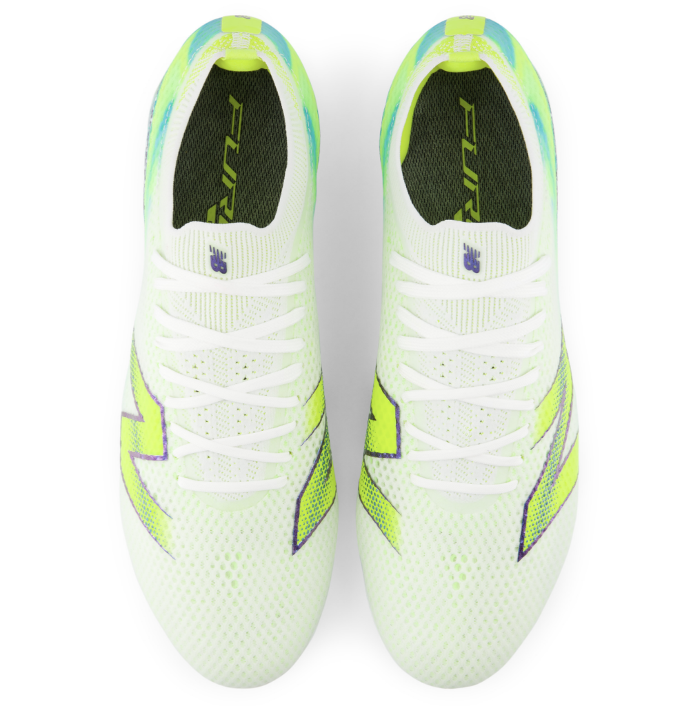 w Balance presentó oficialmente el Furon v9, un calzado de fútbol diseñado para jugadores que buscan velocidad explosiva y precisión en cada movimiento. Con apenas 177 gramos de peso (talla 27.5mx), se convierte en el modelo más ligero de la marca, pensado para acompañar cambios de dirección rápidos y jugadas decisivas.