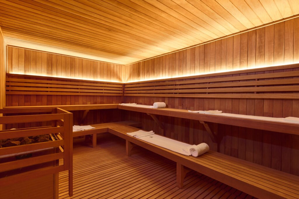 SAUNA del SPA en el Hotel SLS Playa Mujeres, perfecto para pasar un rato de relajación extrema