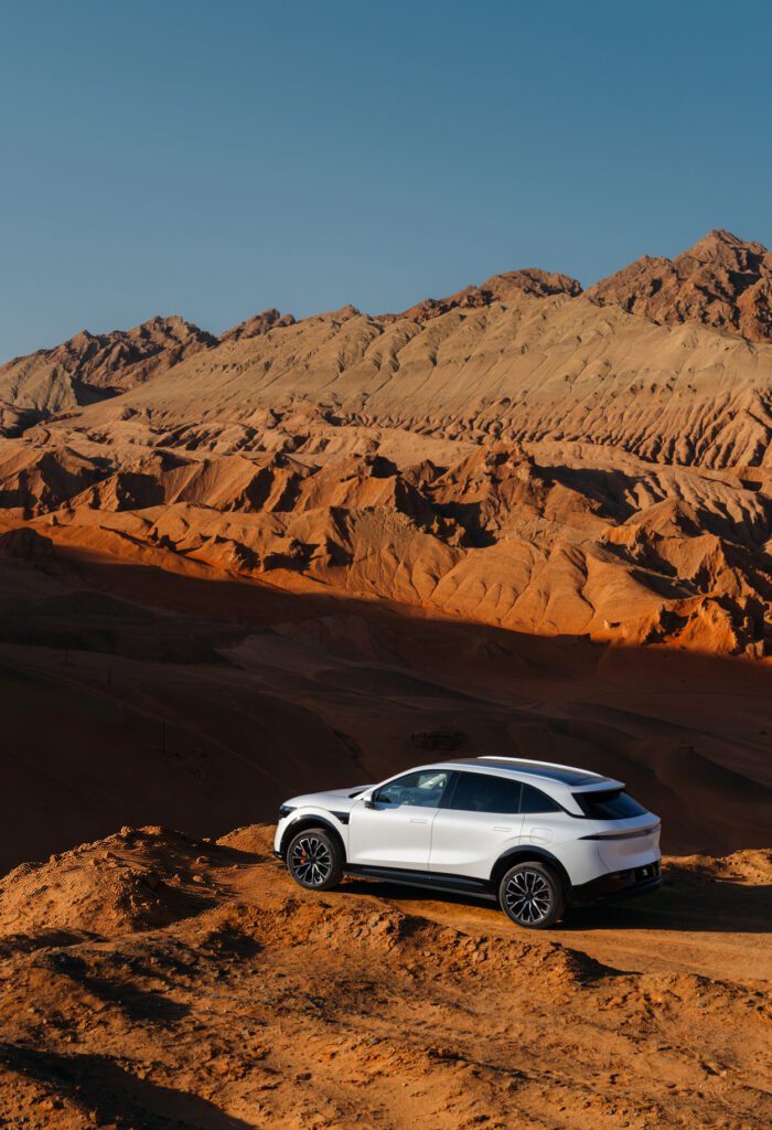 La industria automotriz atraviesa una transformación sin precedentes, marcada por la electrificación, la conectividad y la innovación tecnológica. En este contexto, Zeekr refuerza su presencia en México como una marca global de lujo tecnológico que busca dar forma a una nueva generación de movilidad inteligente.