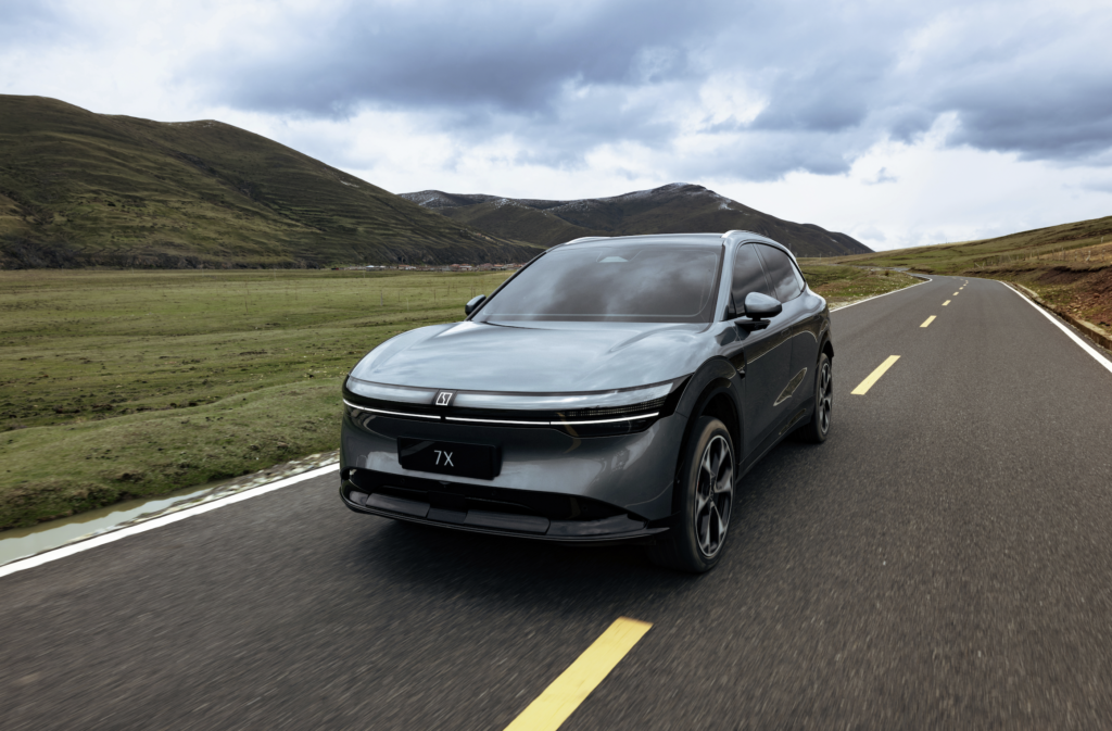 La industria automotriz atraviesa una transformación sin precedentes, marcada por la electrificación, la conectividad y la innovación tecnológica. En este contexto, Zeekr refuerza su presencia en México como una marca global de lujo tecnológico que busca dar forma a una nueva generación de movilidad inteligente.