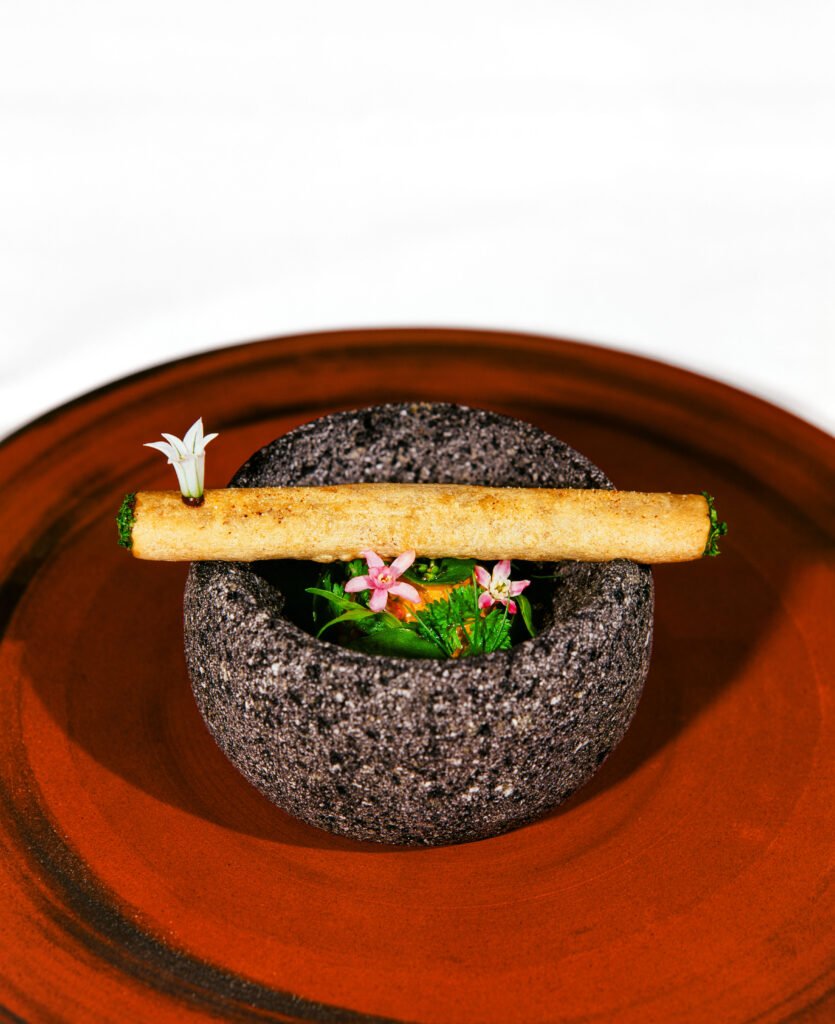 La ciudad vivió una noche histórica para la gastronomía mexicana. La Guía MICHELIN California 2026 otorgó sus máximos reconocimientos a dos restaurantes de raíz mexicana: Californios y Maria Isabel