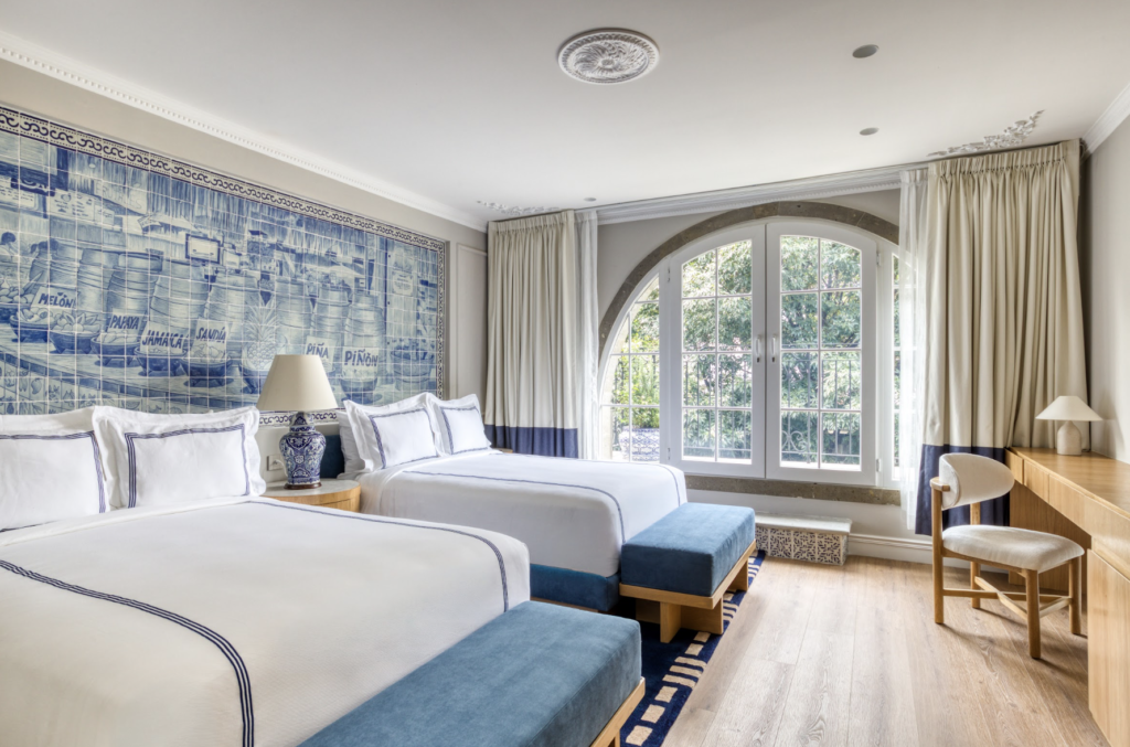 a gestión de Casa Talavera está en manos de Grupo Hotelero Tasman, reconocido por su excelencia en hospitalidad y servicio personalizado.