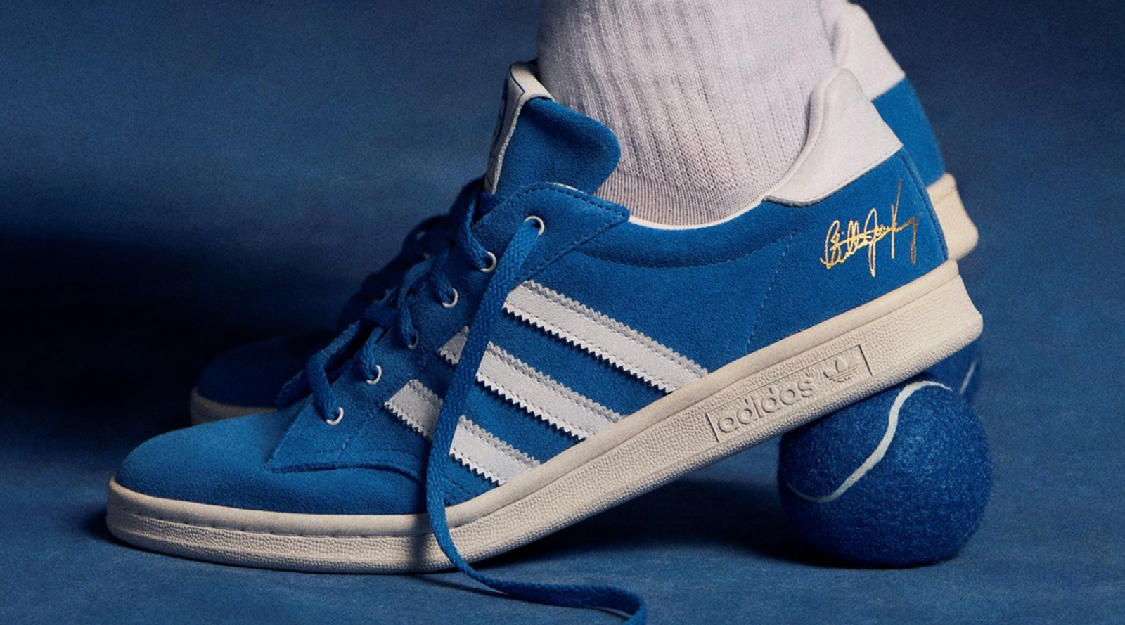 adidas relanza el icónico Blue Suede Shoe de Billie Jean King