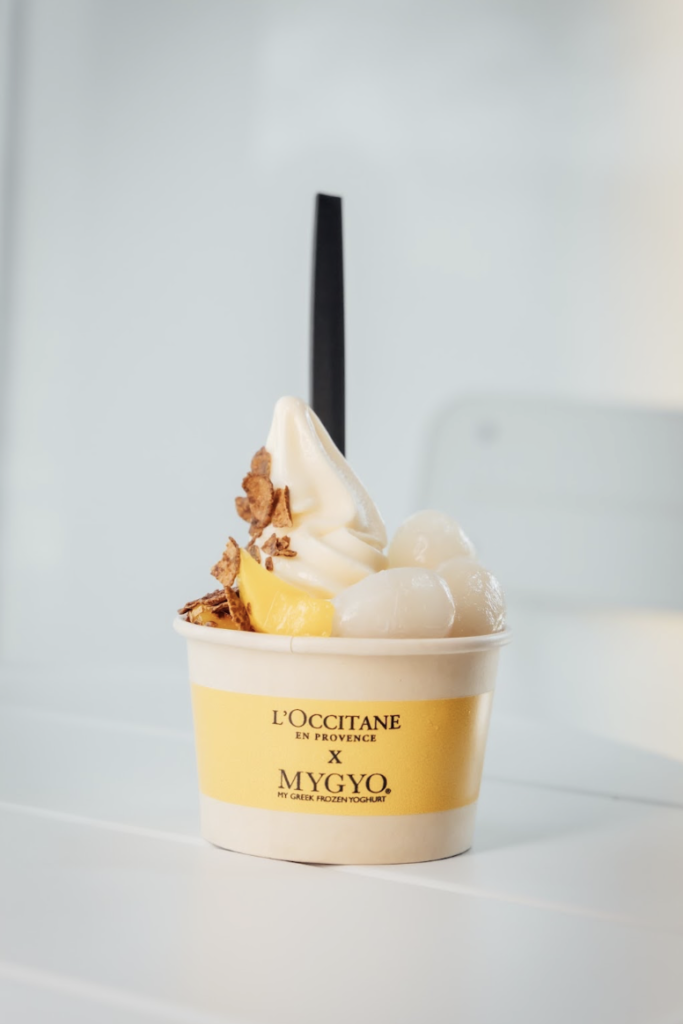 L’Occitane en Provence, la marca francesa de belleza inspirada en la riqueza natural y el savoir-faire provenzal, se une a Mygyo, especialista en crear experiencias alrededor del helado, para presentar una colaboración que despierta los sentidos: dos nuevos sabores inspirados en la lavanda y la almendra.