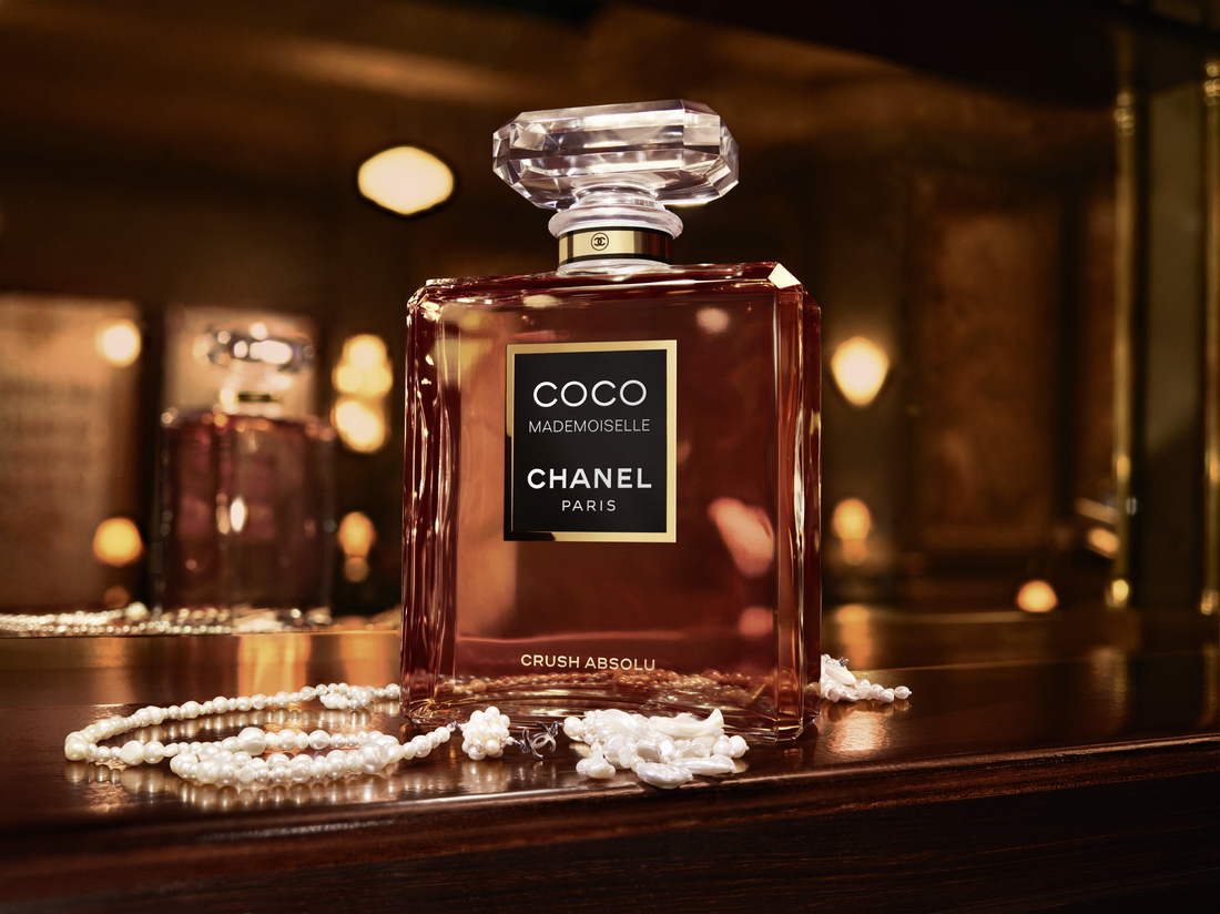 Chanel acaba de lanzar COCO MADEMOISELLE CRUSH ABSOLU, una fragancia ambarina intensa creada por Olivier Polge