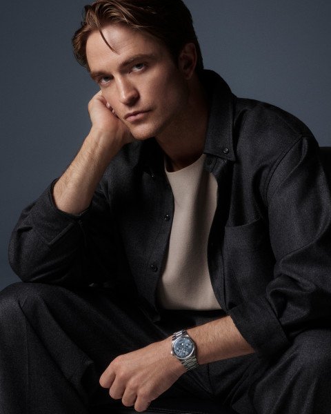 Robert Pattinson vive uno de los momentos más activos de su carrera y, entre películas y nuevos proyectos, suma un nuevo título como embajador global de Jaeger-LeCoultre.